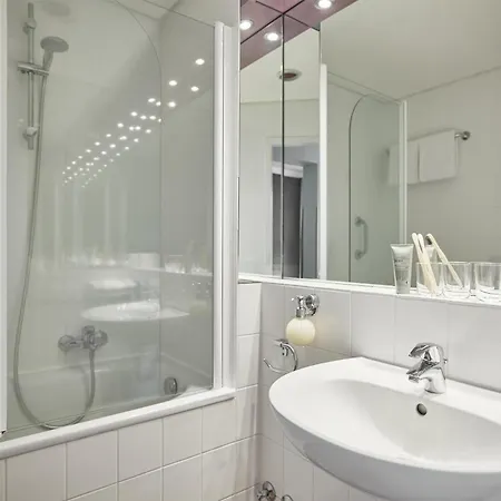 Best Western Raphael Hotel Altona-3